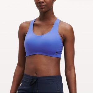 ON RUNNING- Active Bra Cobalt Black Training Gym Low Support Running Yoga